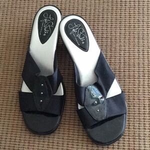 EUC Life Stride patent trim slip ons